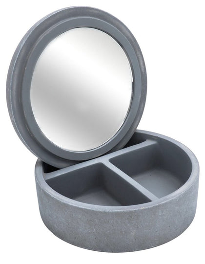 Ridder-Mbajtese-Make-UP
